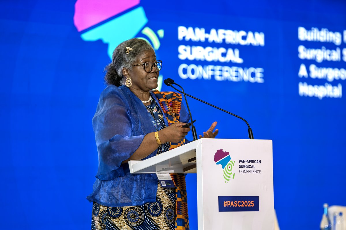 Operation Smile tweet media