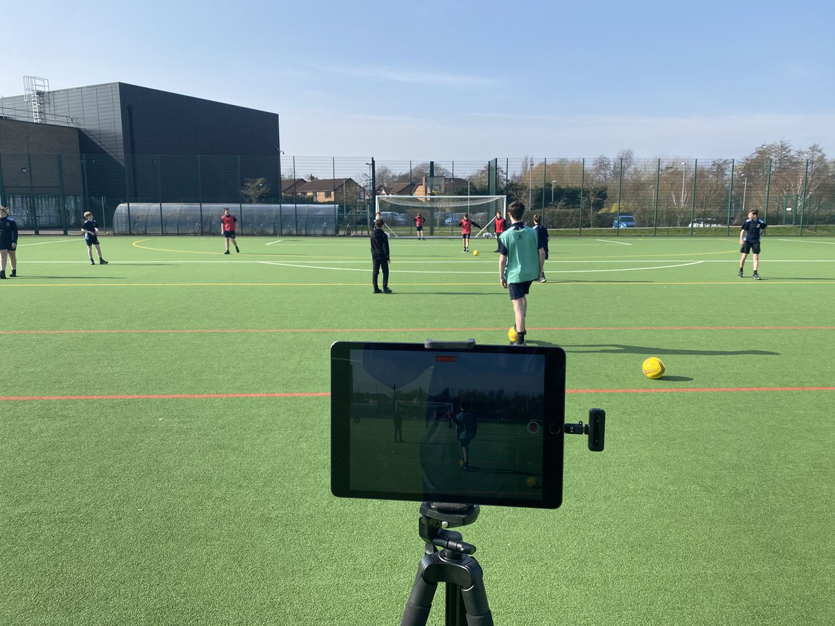 ⭐️ DE LA SALLE PE ⭐️ tweet media