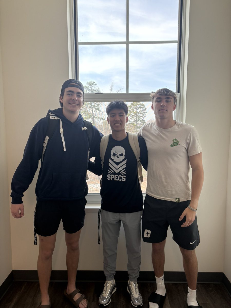 HKA_Tanalski's tweet photo. All 3 
Bet ok Themselves
All 3
Walked On
All 3
FULL SCHOLARSHIPS

Proud of you guys. Love all three of you. See you in June #eyesup

@buikicker 
@Ian_Kelly44 
@henrywsearcy https://t.co/bb6jCOJ9aa