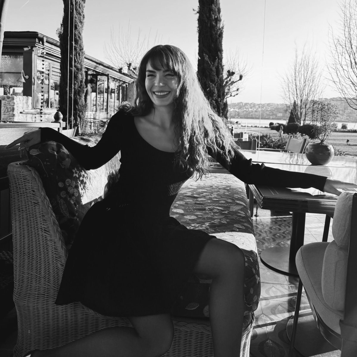 allaboutebru's tweet photo. Ebru Şahin instagramdan yeni bir gönderi paylaştı. ❤️
#EbruŞahin @rebrusahino https://t.co/BFFHPCsKaY