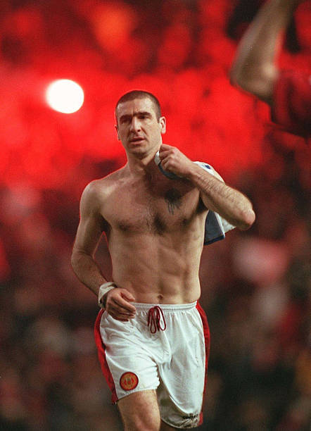 Cantona Collars AKA Larry tweet media