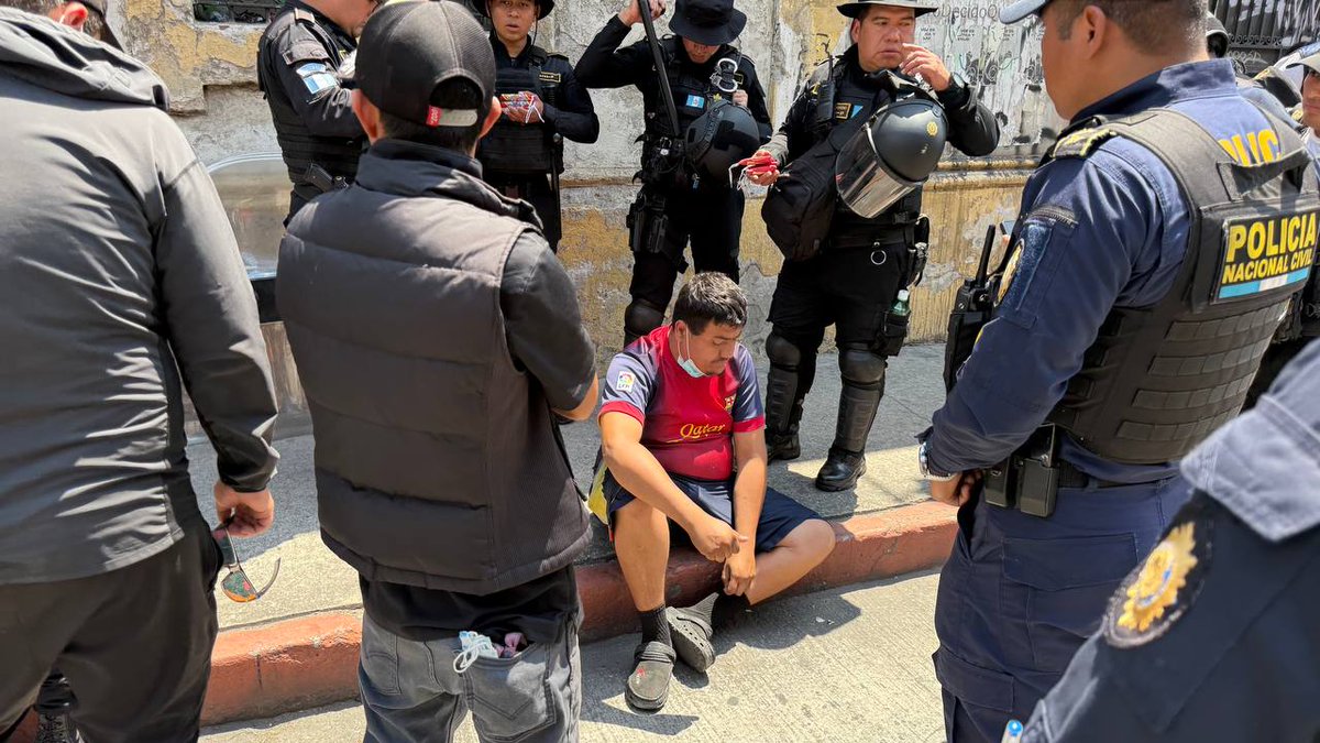 Diario La Hora tweet media