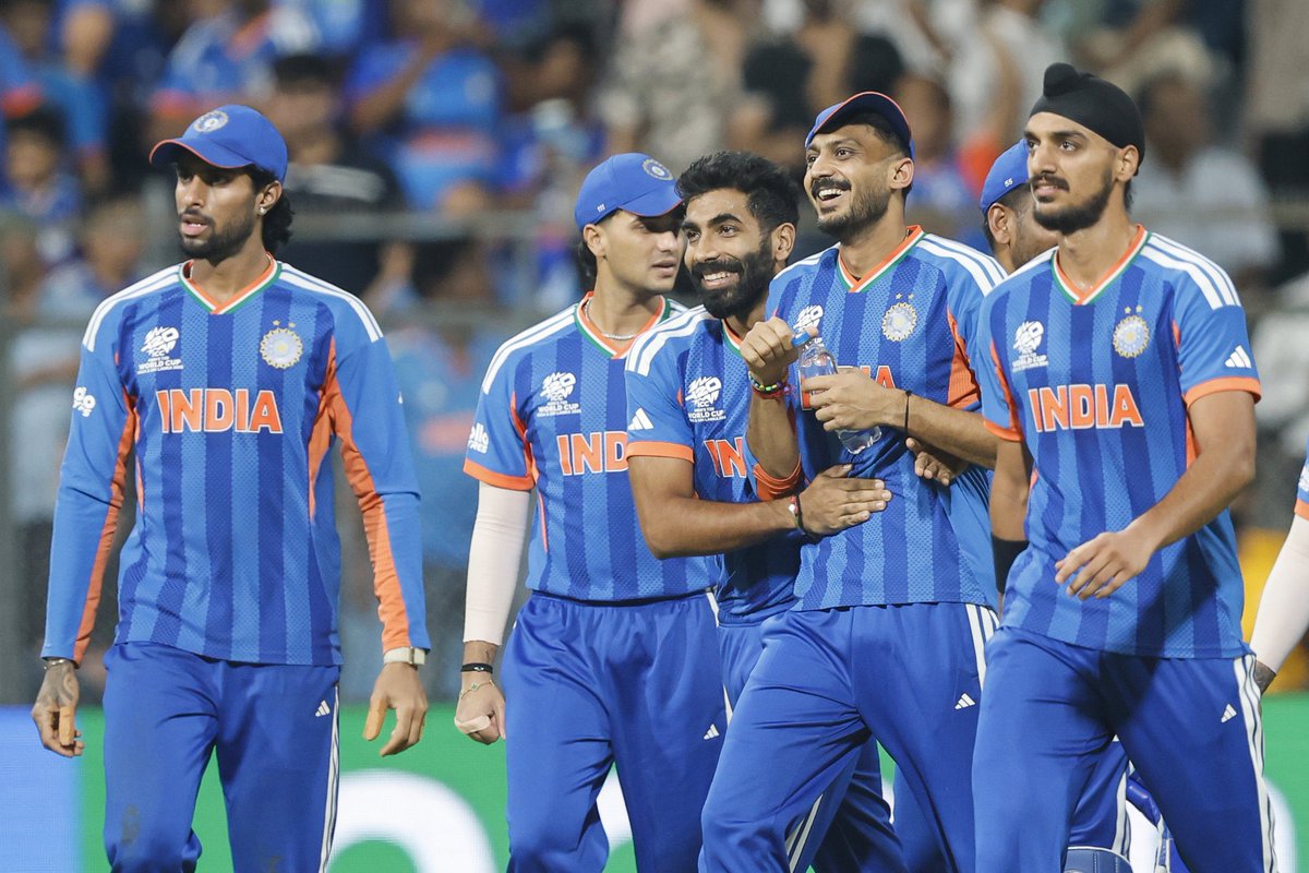 RoyPrasanta07's tweet photo. Chak de #TeamIndia 
@BCCI https://t.co/EU3GynJoNc
