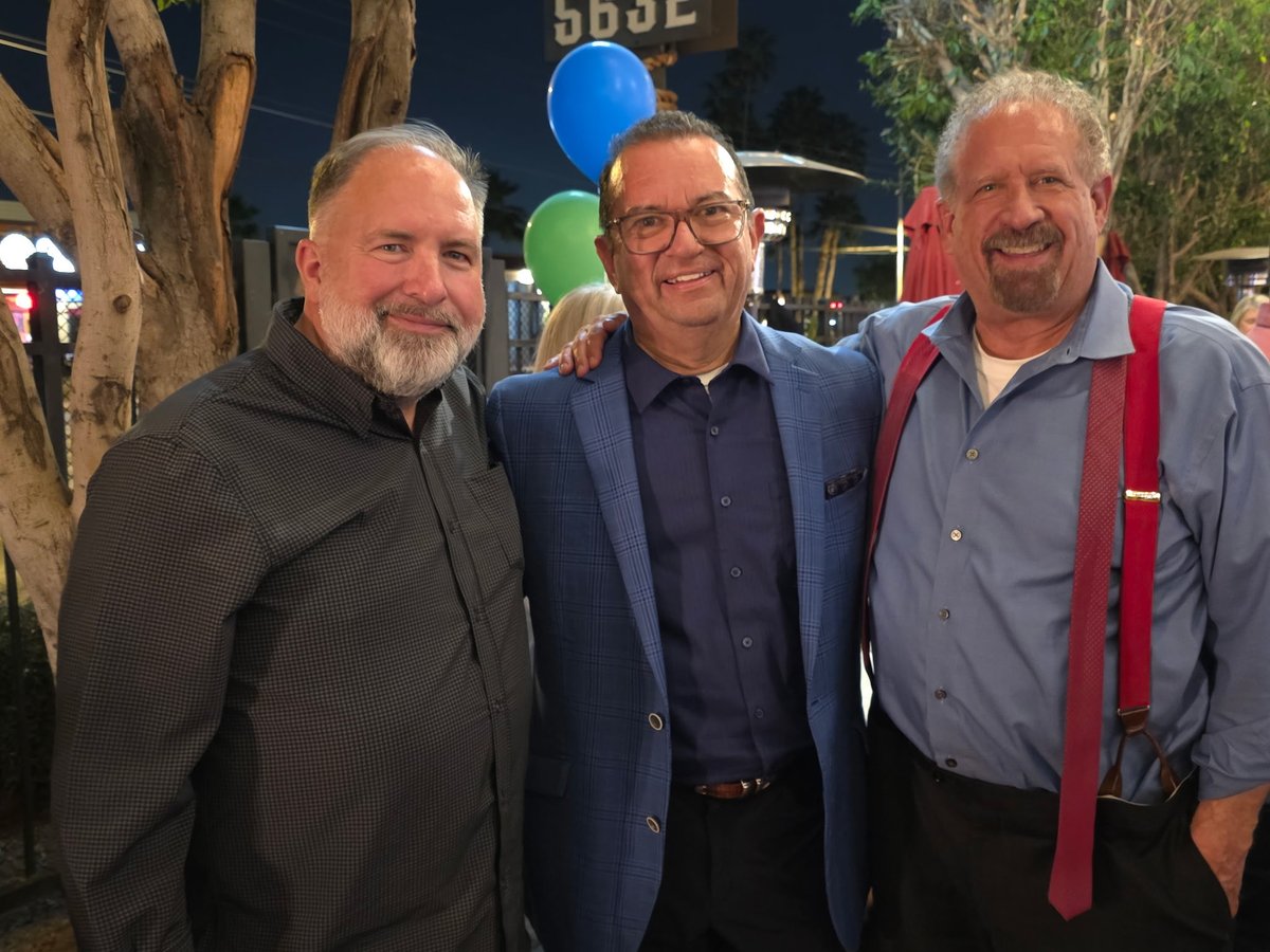 LopezForArizona tweet media