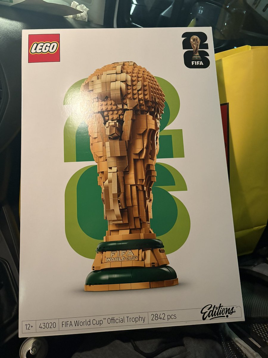 Dünya Kupa'mı kendim aldım ve muhtemelen tek başıma kendim yapacağım 😅