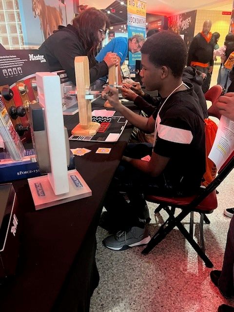 Pines Collegiate Academy 6-12 tweet media