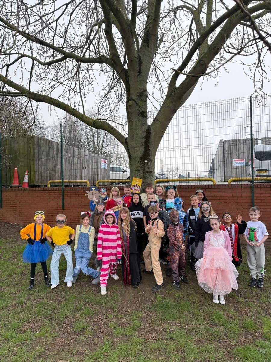 Holy Family & St Michael's Catholic Primary School tweet media