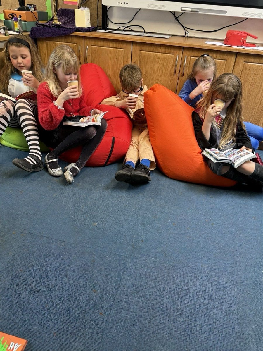 Holy Family & St Michael's Catholic Primary School tweet media