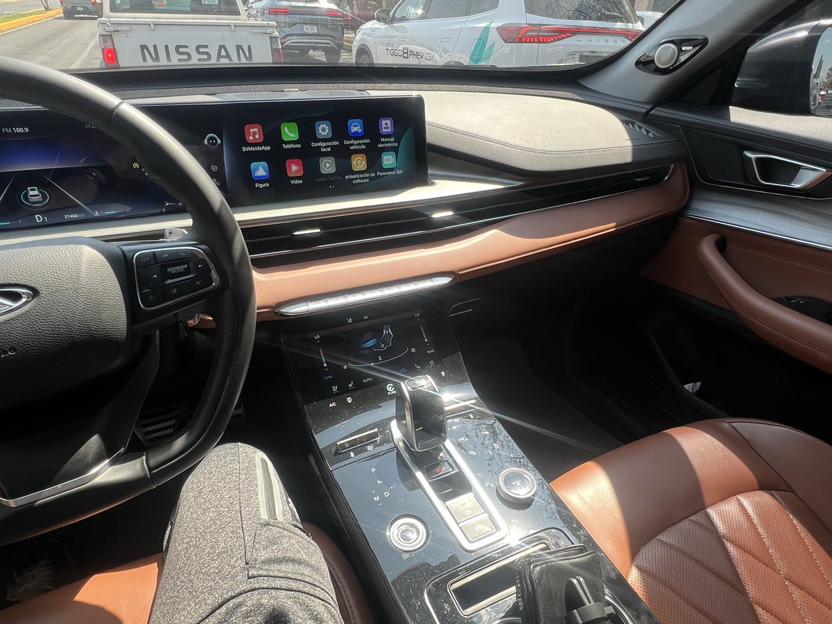 Fisioterapeuta Julio César González tweet media