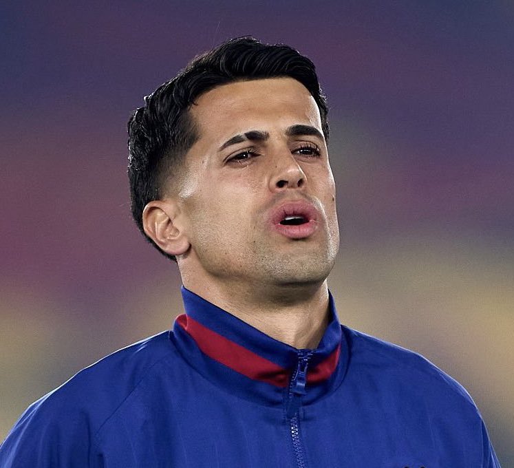 Someone who understands football should know that Joan Cancelo is more technical than balde 

I think I'm right 🤔