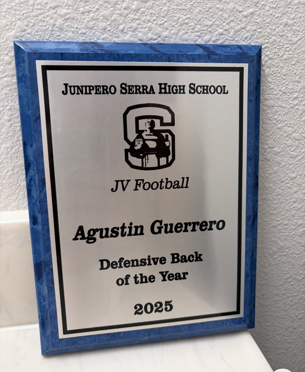 AgustinGuerr_9's tweet photo. Thank you to my teammates and coaches. 

@PadreFootball_ @coachwalsh20 
@FadelliMatt @coachmons https://t.co/5esx1OvRsm