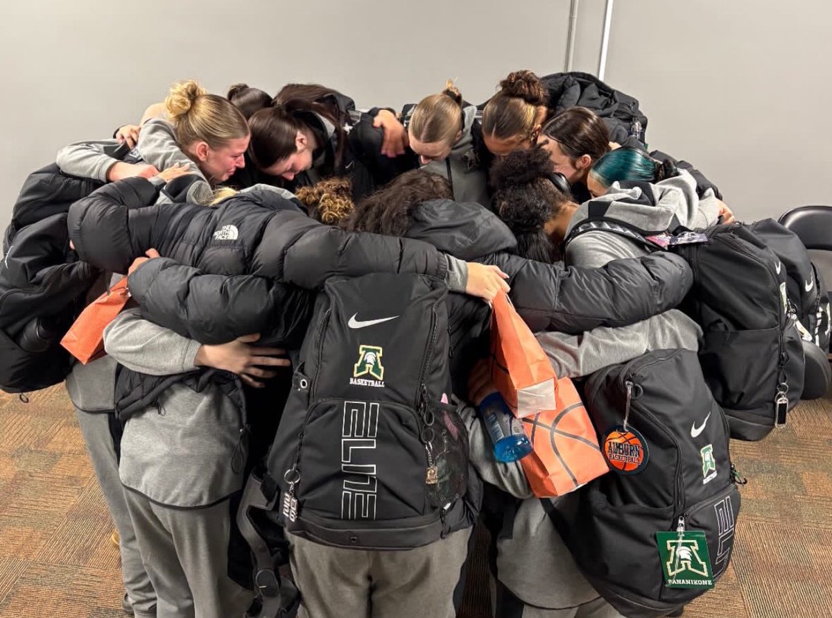 HoopsAuburn's tweet photo. Our season ended last night with a loss to a strong Sumner team. We gave them a gritty fight &amp; kept it close to the last 2 mins. Proud of our girls for overcoming so much adversity this season. Not sure we could’ve asked for more! #sometimesyousometimesmealwaysus #trojanfamily https://t.co/meD6x8i9Ov
