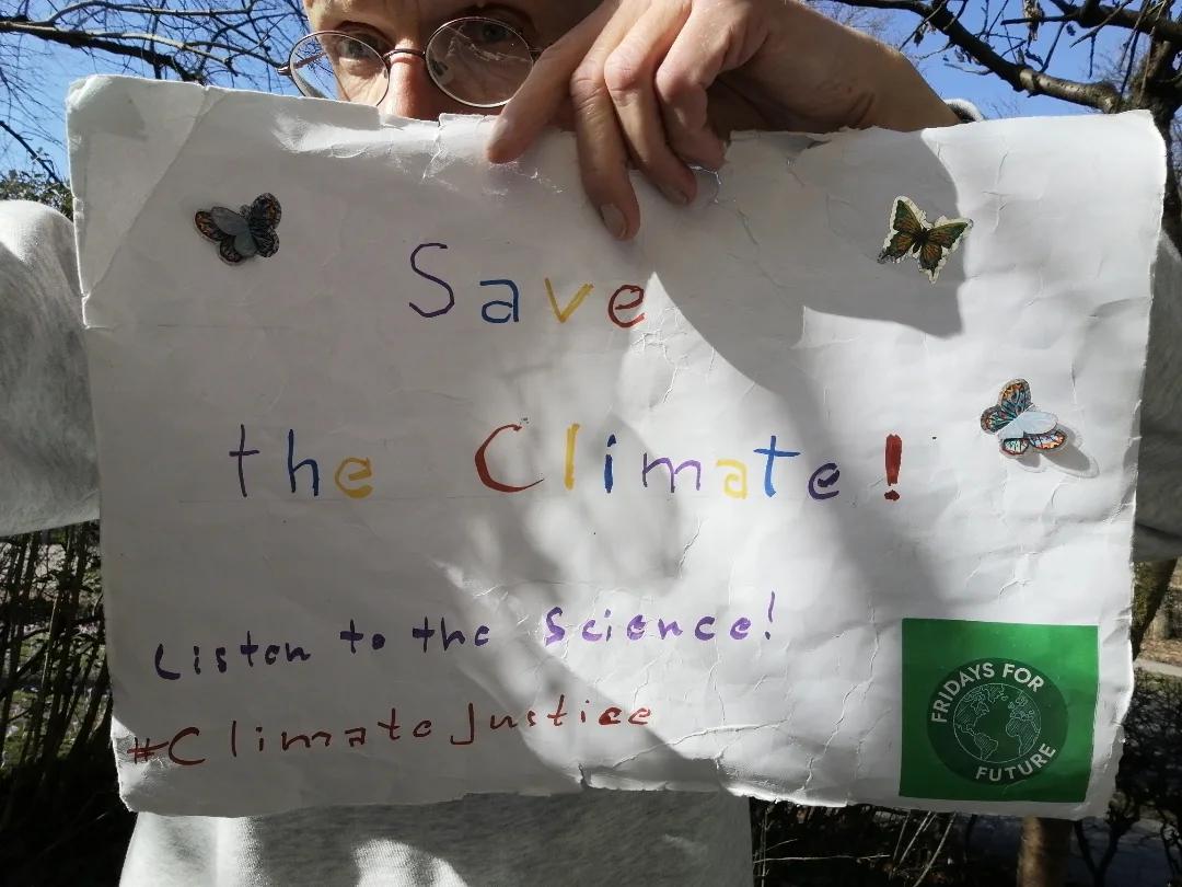 endelstamberg's tweet image. #ClimateStrike Week 336

#FightFor1Point5 Week 271

We must save our planet! It's the only planet we have! 
❤️ ☮️ 🌍 🌏 🌎 💧 🌳 🌱 🌿 🌺 🌼 🏵️ 🌻 🌞 🦋

#FreePalestine🇵🇸 #FreeCongo 🇨🇩 #FreeSudan🇸🇩 #FreeYemen🇾🇪 #ClimateActionNow #EndClimateImperialism #twiff #FFFMapSolidarity