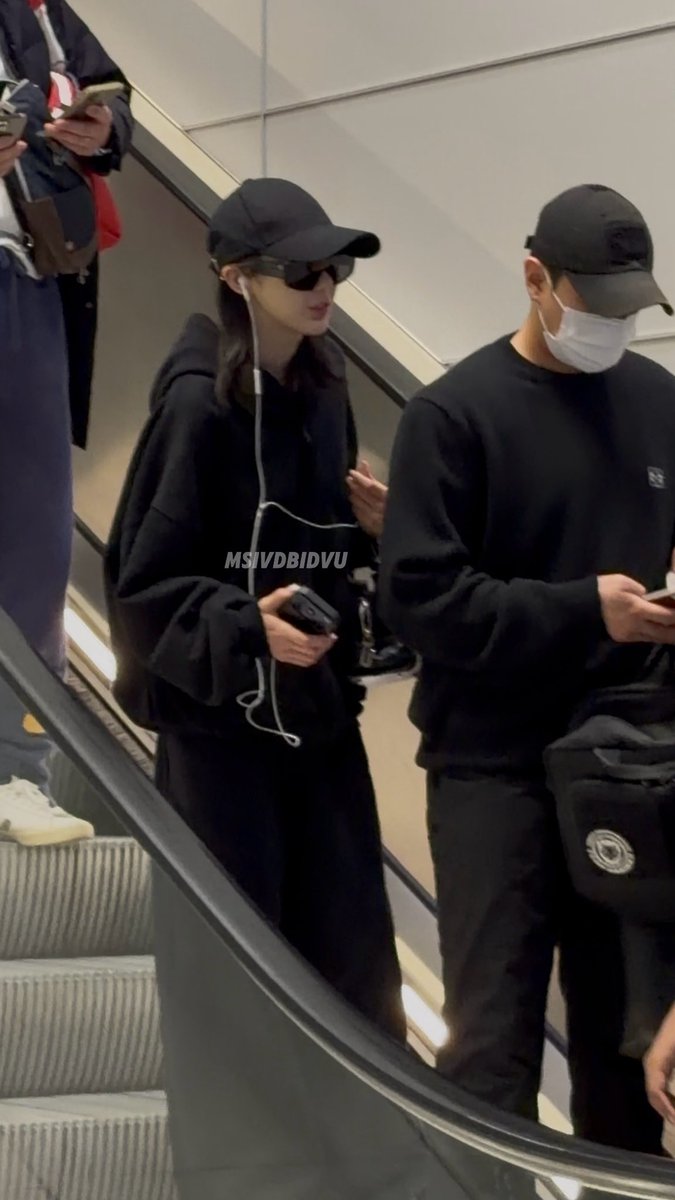 msivdbidvu tweet media