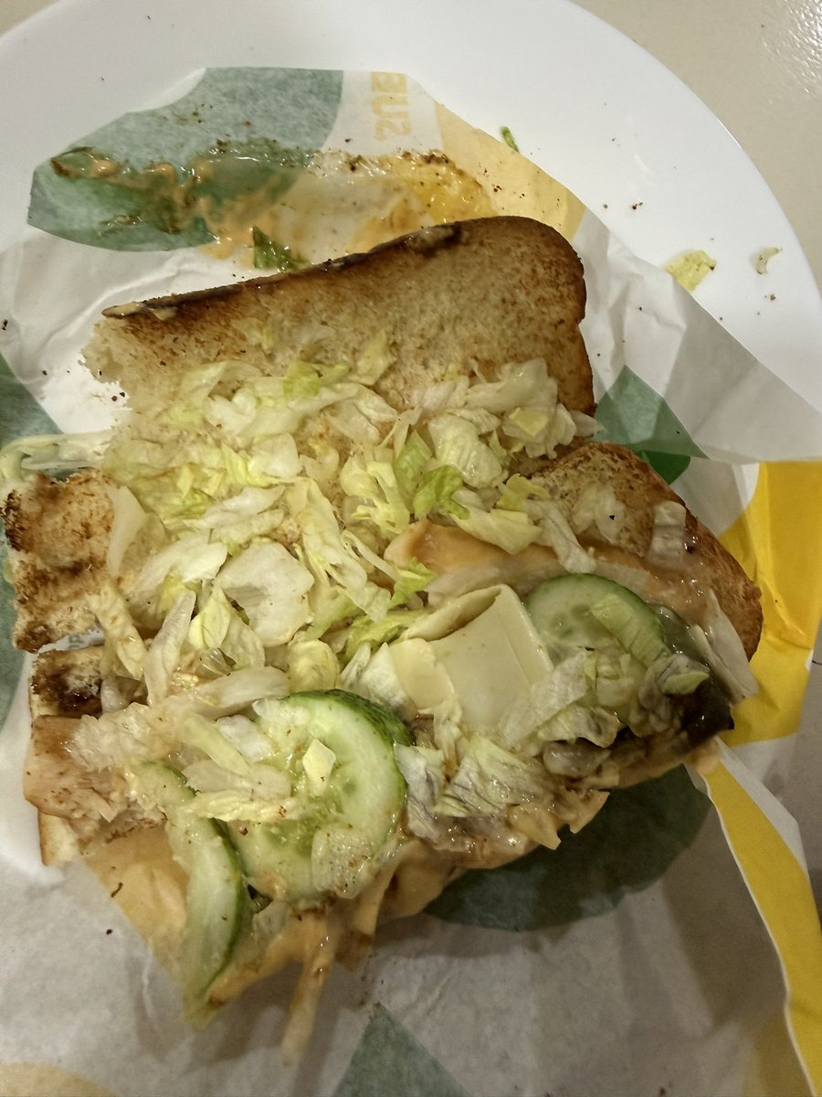 Rutikkbrid's tweet photo. Very disappointing experience with @Swiggy and Subway today.

Ordered a Chicken Roast Sub for ₹245 and received a cold, stale sandwich. I had clearly selected capsicum, lettuce, jalapeños, tomatoes, salt &amp; pepper, but the sub only had cucumber and lettuce &amp; no chicken. https://t.co/NzIzlmv4Ny