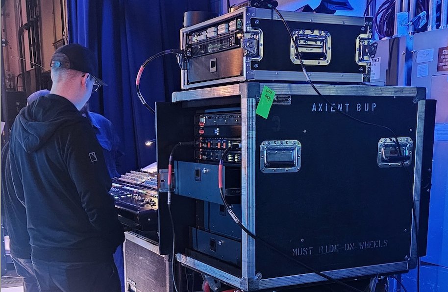 CarrollMusic's tweet photo. PARKER MCCOLUM on FOX&FRIENDS- BC provided 8 channels of Axient Mics, 10 Channels of Axient Digital IEMs, a DiGiCo SD TEN console, backline, and tech support. #backline #backline #shure #axient #techsupport @shure_offical #nyc #nj #ashevillenc @blvdpro @boulevard_carroll_inc https://t.co/RLCRh4ew4t