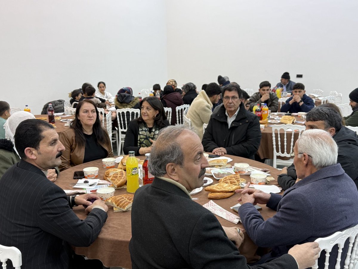 DEM PARTİ WAN tweet media