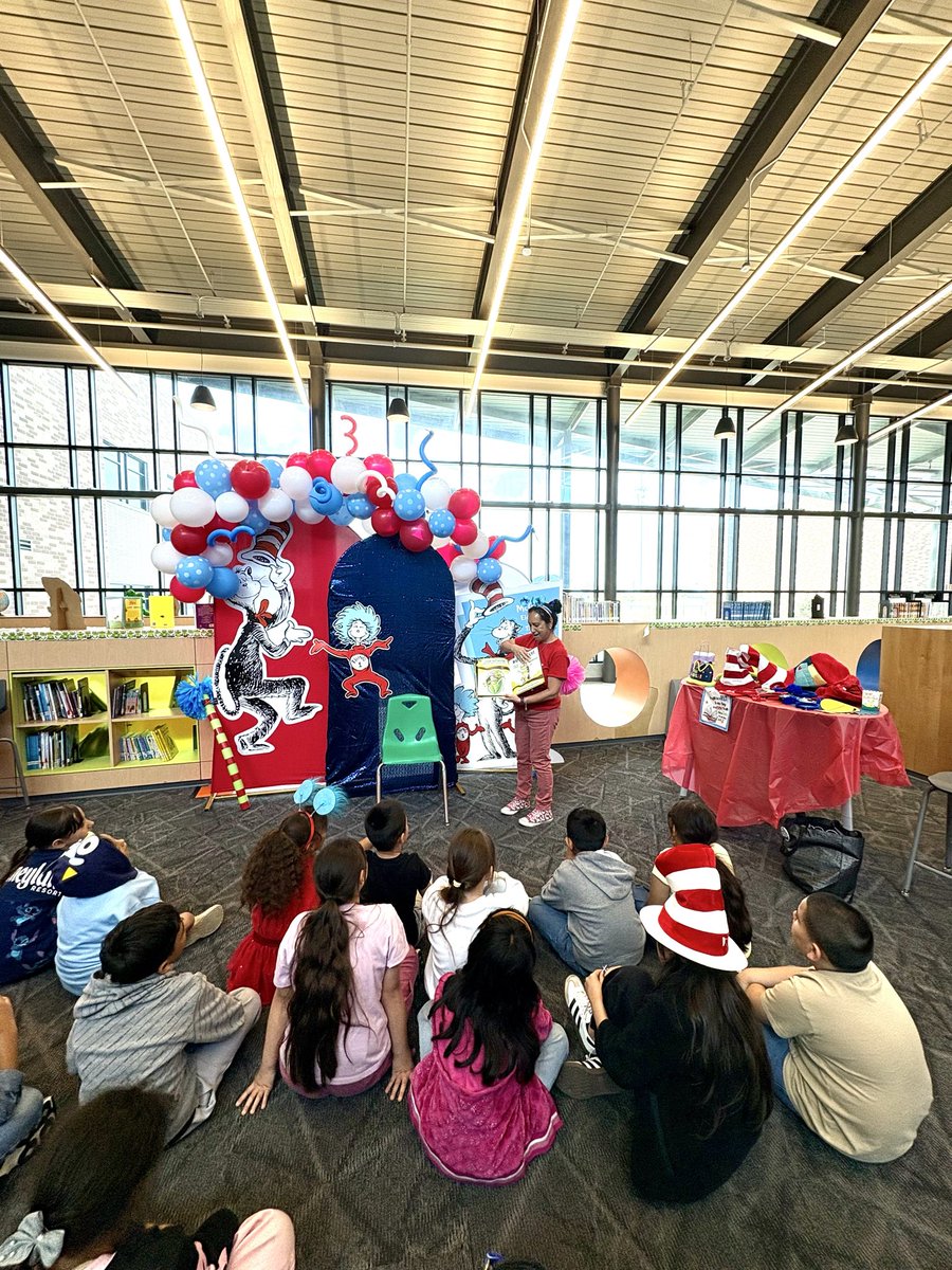 jhmoreno's tweet photo. There’s nothing like seeing kids light up over a good book! 📚
Today we shared the joy of reading, encouraged a love of learning, and strengthened our community. Proud to serve with the @ChannelviewISD community. 

#PromotingLiteracyAcrossTexas #LoveOfReading #CDA2068 https://t.co/PwSK9Me1h3