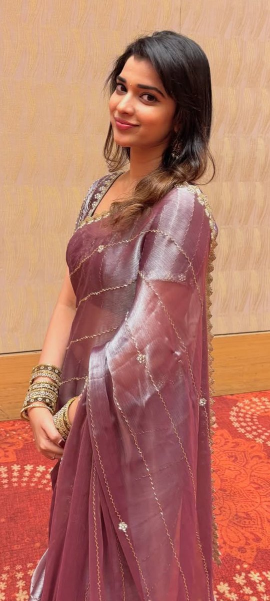 insta_modelz's tweet image. #Sonia ✨

#samantha #sreeleela #rashmika #meenakshichaudhary #rukminivasanth #malavikamohanan #kalyanipriyadarshan #krithishetty #bhagyashriborse #nidhhiagerwal #priyankamohan #poojahegde #mamithabaiju #jananayagan #kritisanon #mrunalthakur #nayanthara #kiaraadvani #trisha