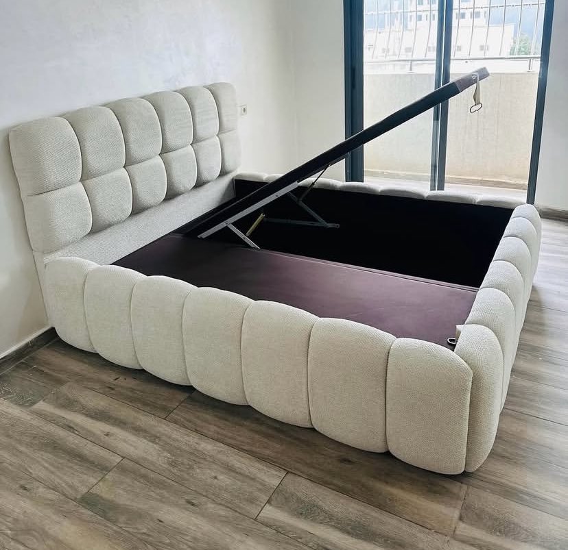 Single Extra R10 000 🌸🌸🌸🌸
Double Extra R15 000 🌸🌸🌸🌸🌸🌸

#BBMzanziS6