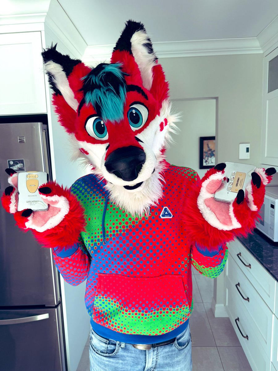 Riley Fox tweet media