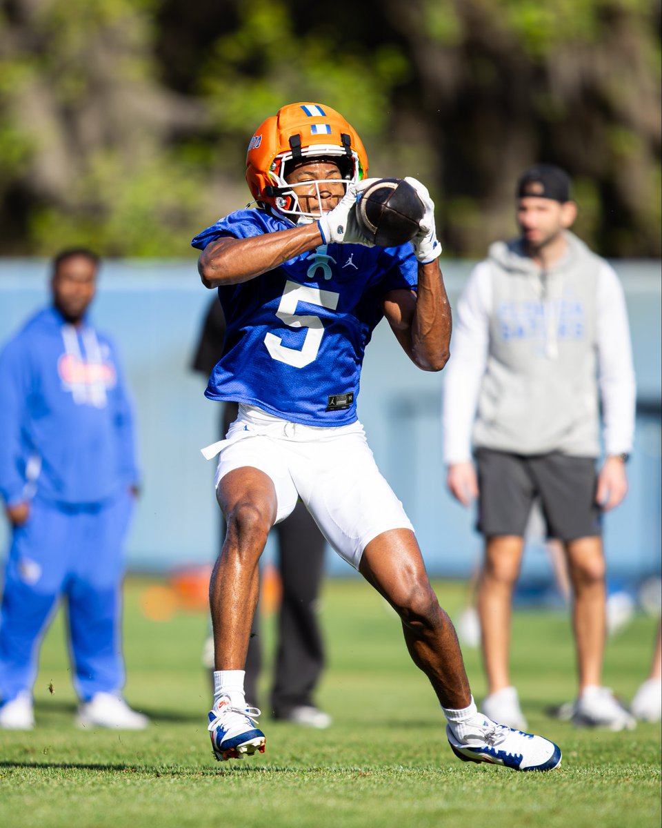 Not a game, we talking about practice… 📸 for @GatorsIllust