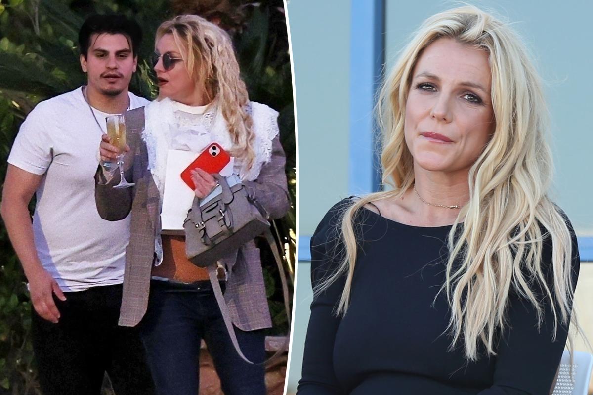 Page Six tweet media