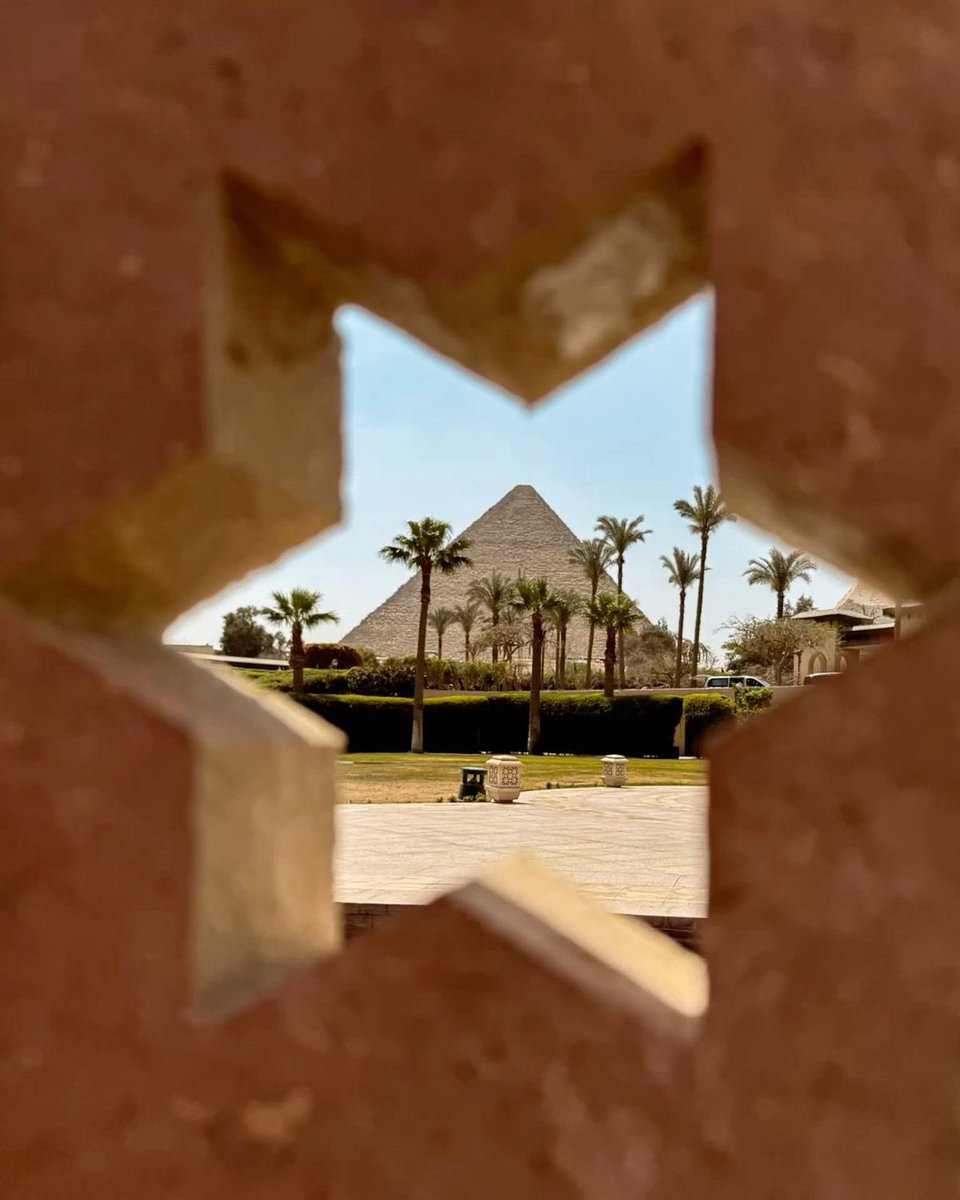 vistaaura222's tweet photo. Giza, Egypt https://t.co/2975CT6C2H