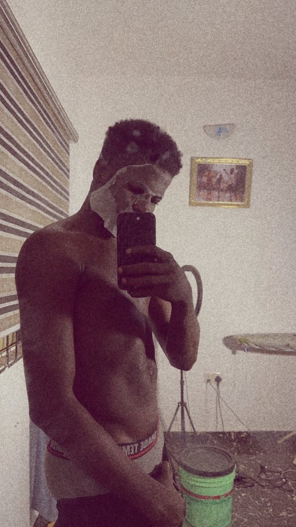 cruiseloaded_NG's tweet photo. @Habbyforex_ I officially accept to face you in a 5 rounds boxing fight … I’m not a professional boxer but the experience and fight I’ve got involved in so far I’m in for a 5 rounds with you sir , kindly confirm & accept the proposal so we can locked in , #signthedeal baby_Bo! https://t.co/hNBhmMoodB