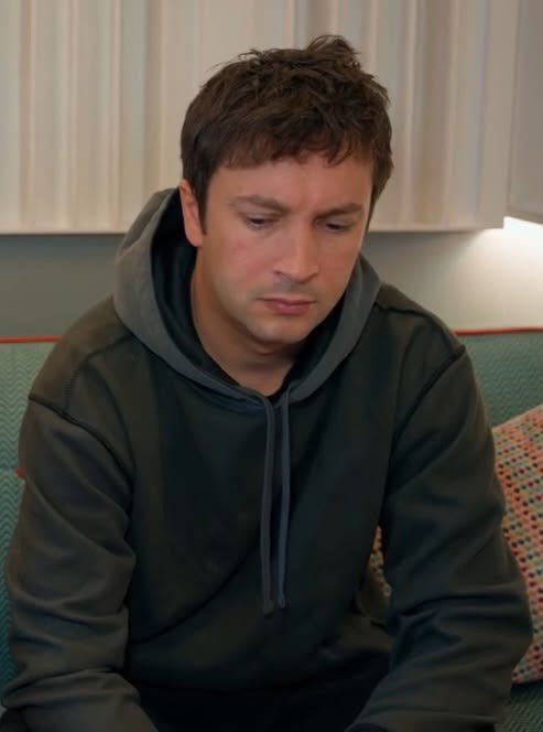 Tyler_yoseph's tweet image. Before he found out         After he found out