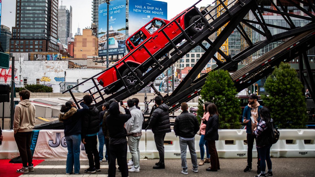 New York Auto Show tweet media