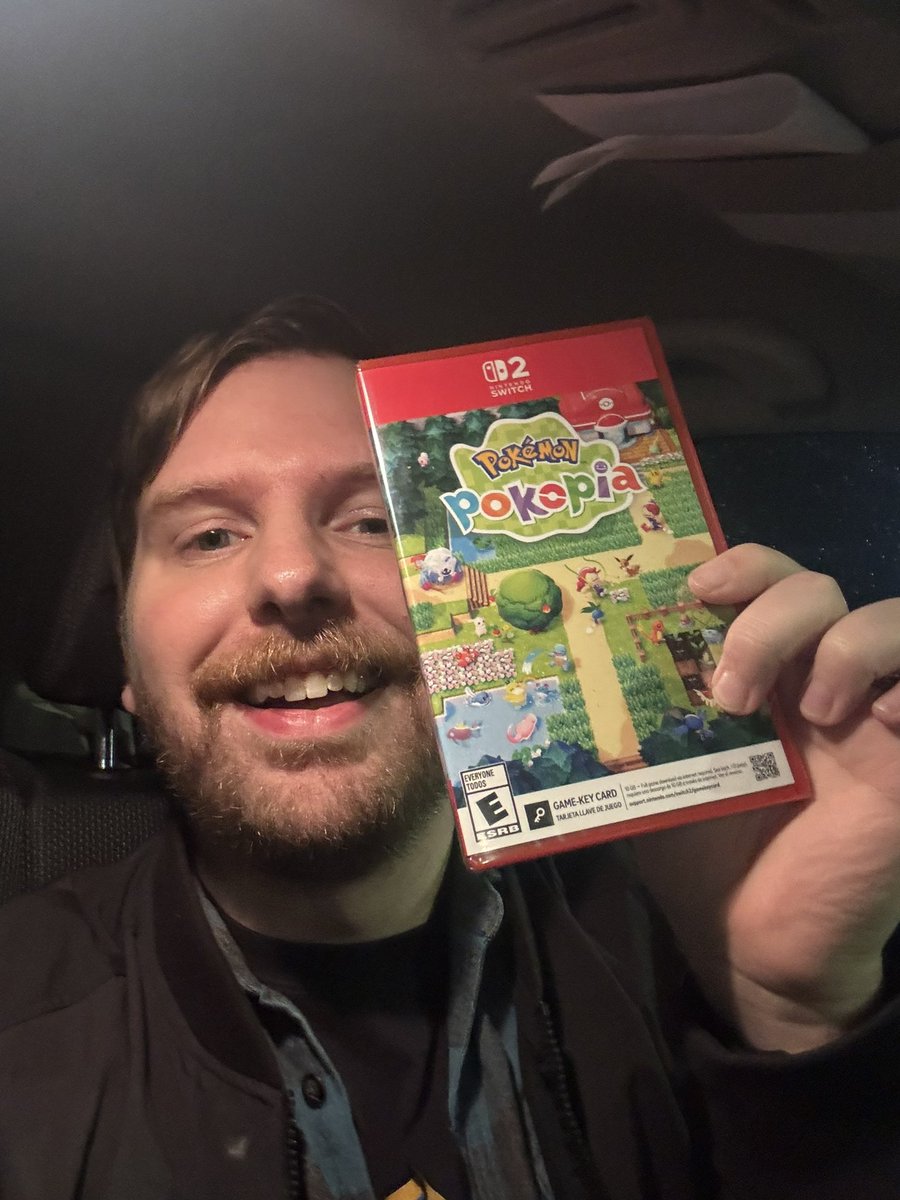 DustinCanFly's tweet image. I LOVE SUPPORTING PHYSICAL VIDEO GAMES!