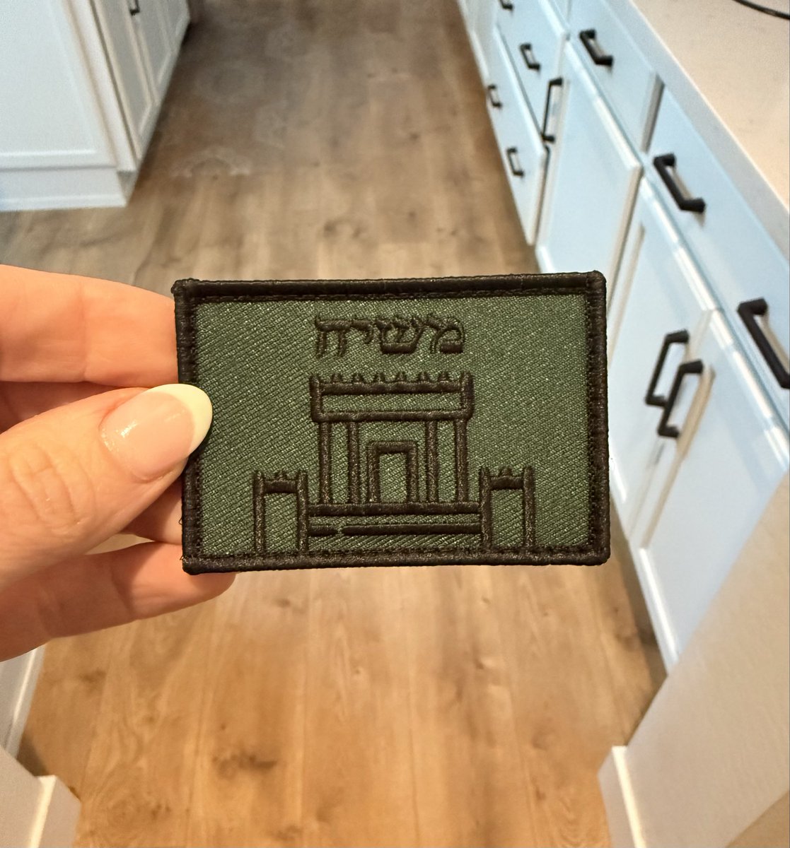 JoyfulStephH's tweet image. Wait until @TuckerCarlson finds out the viral Temple Patch that the IDF are wearing are actually created by the Christian Zionist @theisraelguys How do I know? Because I bought one from them 🤣