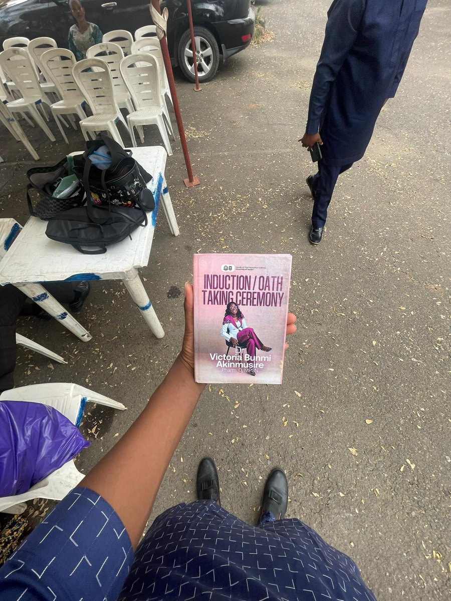 IbukunOlutide's tweet photo. Induction posters by @the_sent_designer
First time designing an induction flyer and as always, came out excellently well
As long as you understand design principles and elements and also have a good taste in design, you can always design on new grounds or niches strange to you 🧵 https://t.co/nZzigycaTD
