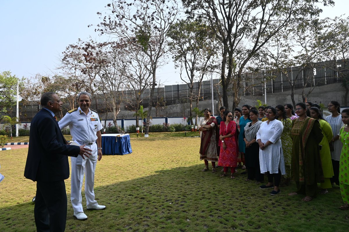 NAVAL WAR COLLEGE tweet media