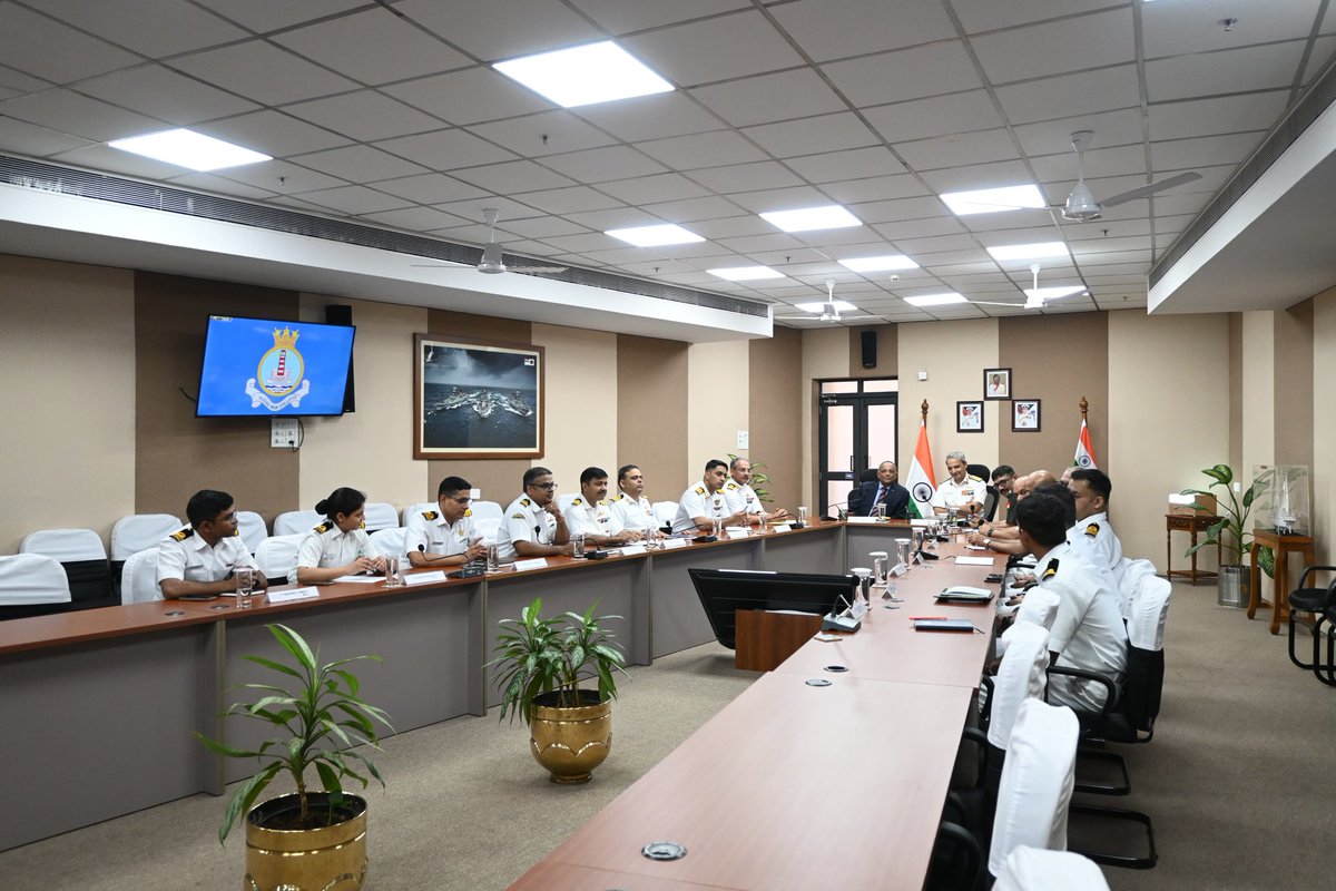 NAVAL WAR COLLEGE tweet media