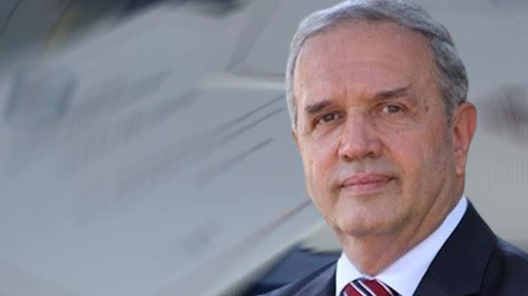 Emekli Kurmay Albay Sn. Ümit Yalım, 27 Şubat günü Fener Rum Kilisesi hakkında suç duyurusunda bulundu.

Türk adaları ve kayalıklarını işgal eden, Ruhban Okulu’nu yasadışı faaliyetlerle yürüten Fener Rum Kilisesi topraklarımızı terk etmelidir!

Sn. Yalım’ın Basın Açıklaması: