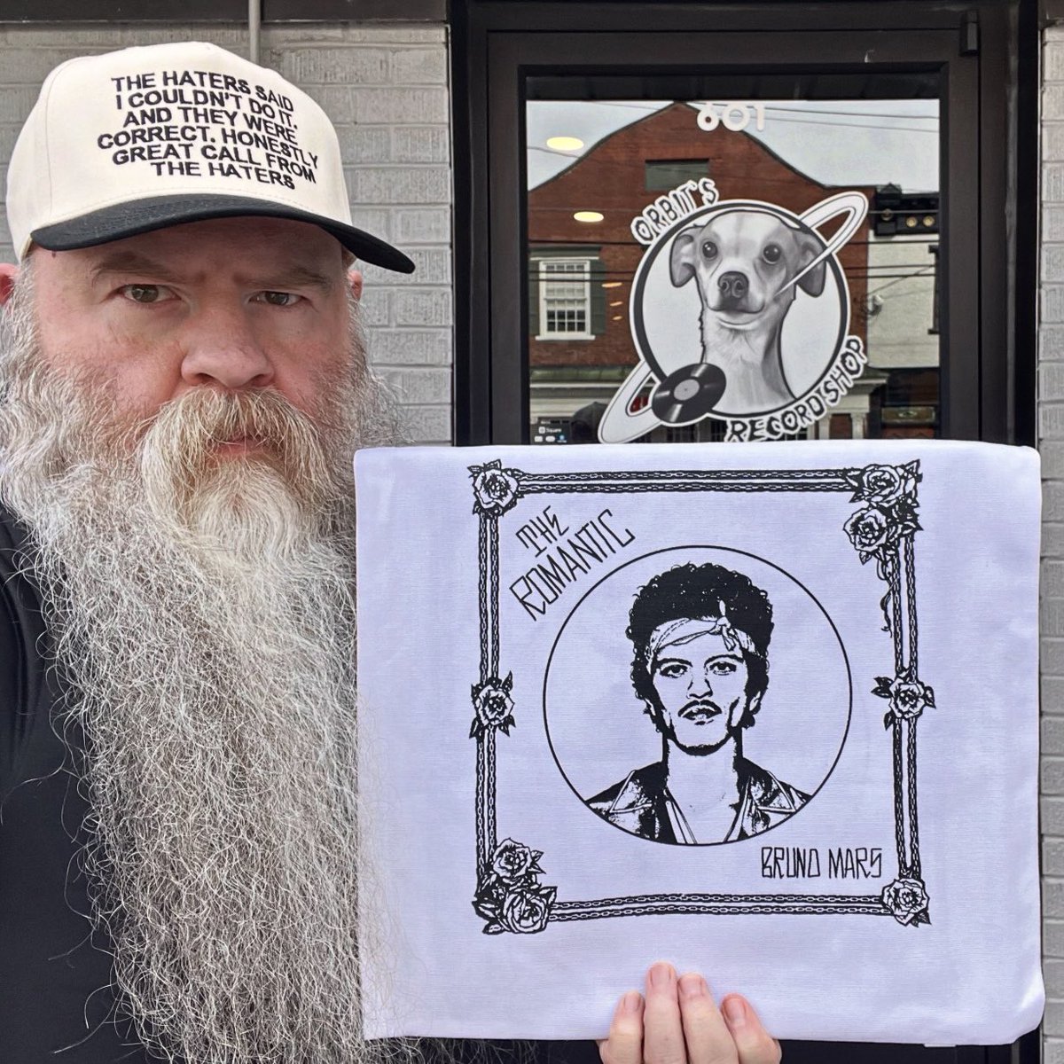 Orbit’s Record Shop tweet media