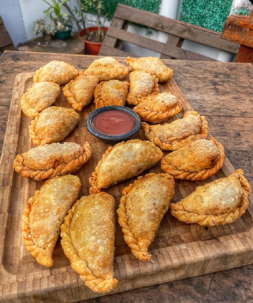 The Dessert Zone tweet media