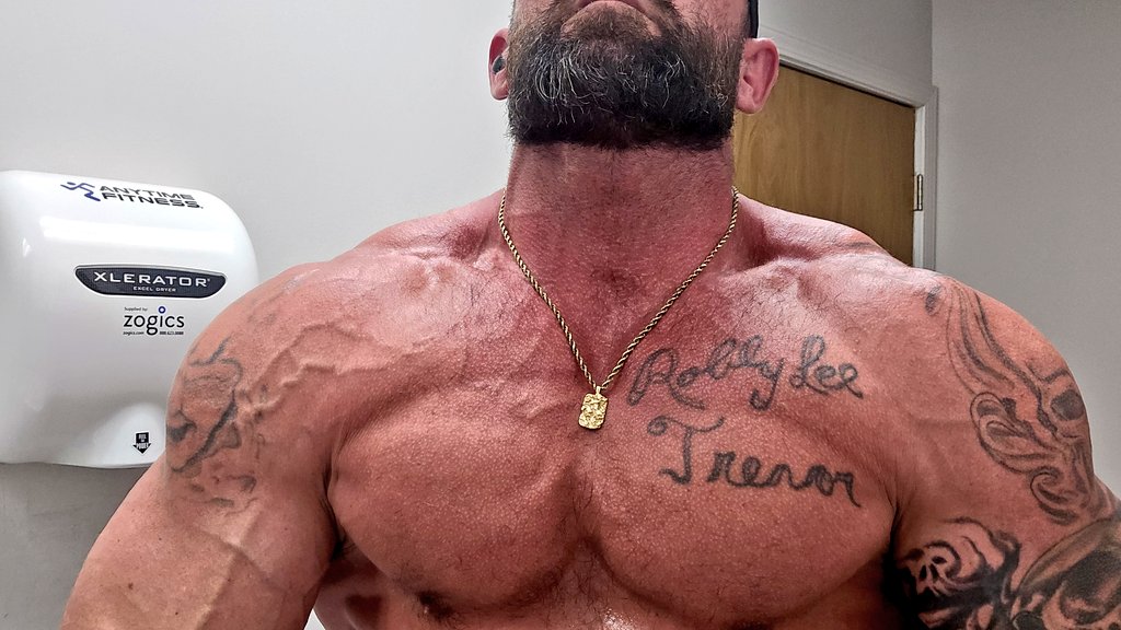 Majorrob101 tweet media