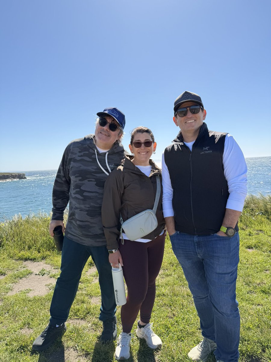 ᴛʀᴀᴠᴇʟᴢᴏʀᴋ tweet media