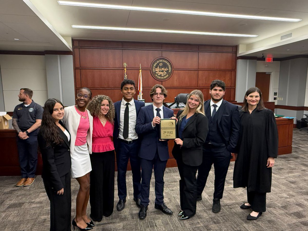 SWFLCourts's tweet image. ⚖️ Southwest Florida's future lawyers showed up at the Circuit Mock Trial Competition last weekend! 
🏆 Champions: Fort Myers High School (State Finals bound to rep #SWFL!) 
🥈 Gulf Coast High School 
🥉 FSW Collegiate High School - Charlotte Campus

Congratulations to all! 👏