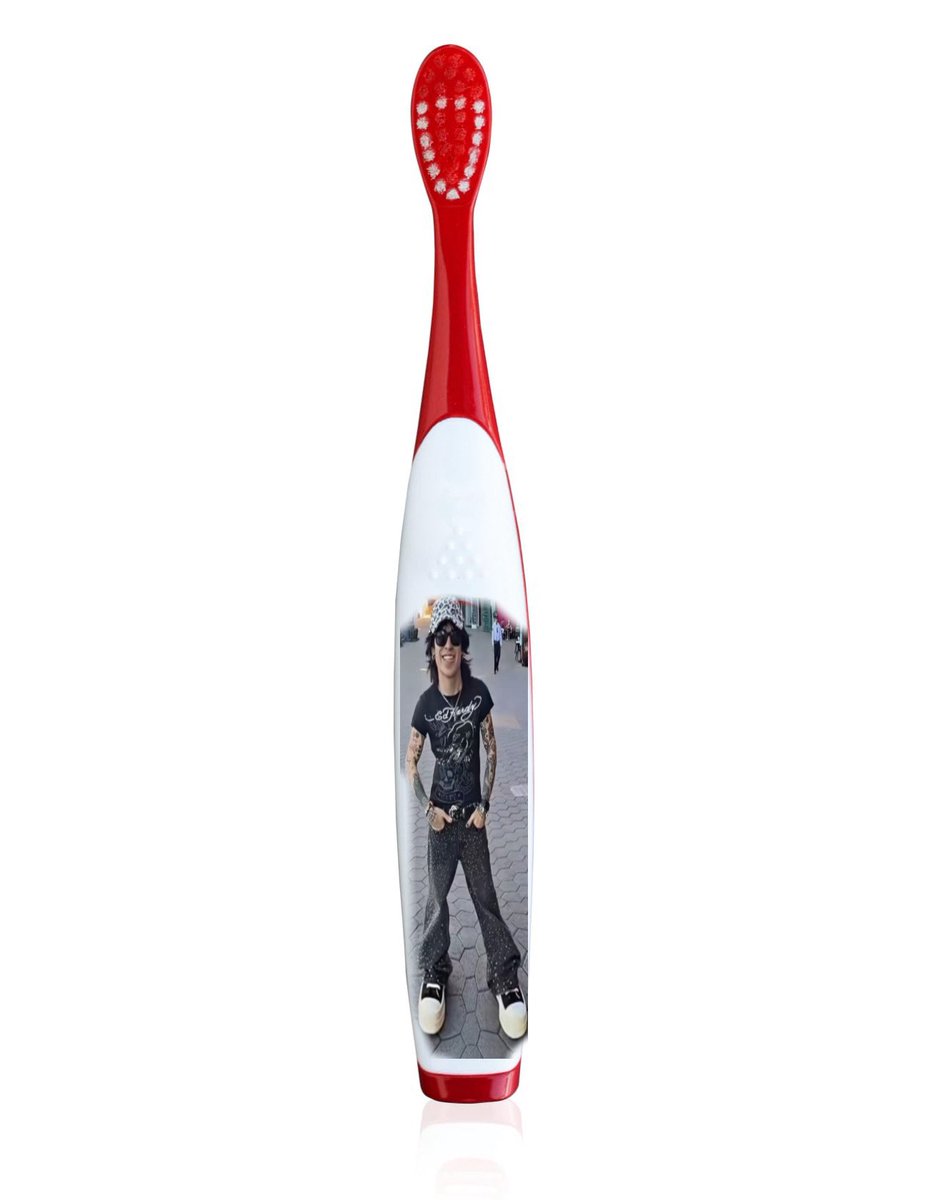 dazisc0ol's tweet photo. merch idea, hear me out @jakewebber a toothbrush that plays ur music?!? https://t.co/OCGB59qhrF