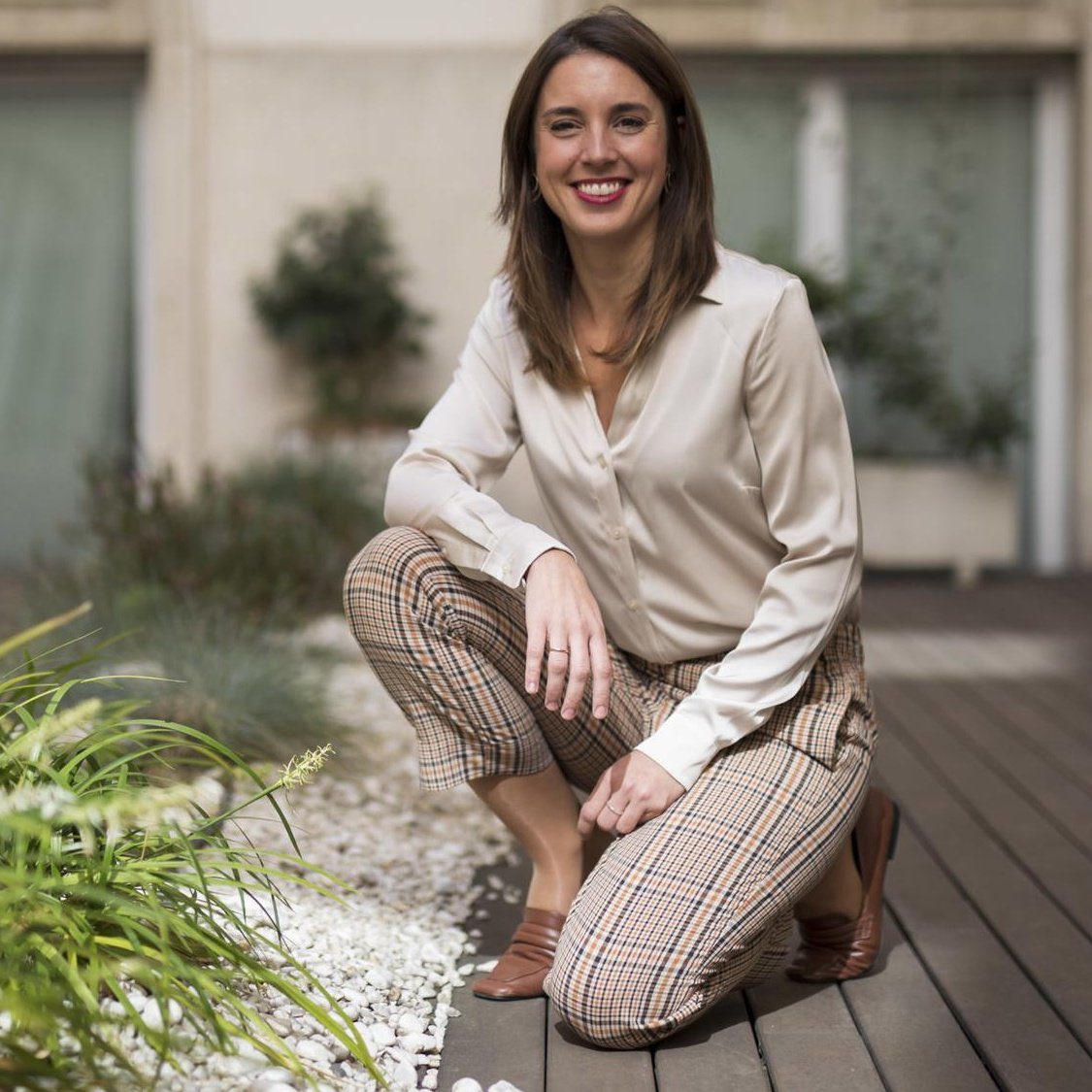 İspanya'nın Avrupa Parlamentosu Üyesi Irene Montero:

— Hiçbir kadın, Amerikan bombaları veya yasa dışı saldırılarla özgürleşmedi

— Suriye’de olmadı, Irak’ta olmadı, Lübnan’da olmadı, Afganistan’da olmadı. İran'da da olmayacak

— Kadın hakları, sömürgeci savaşları meşrulaştırmak