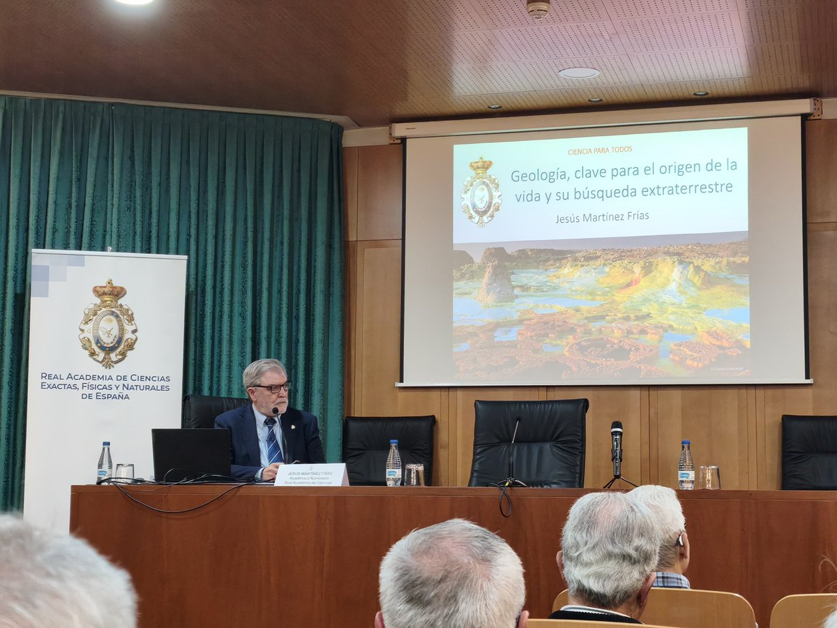 Jesús Martínez Frías tweet media