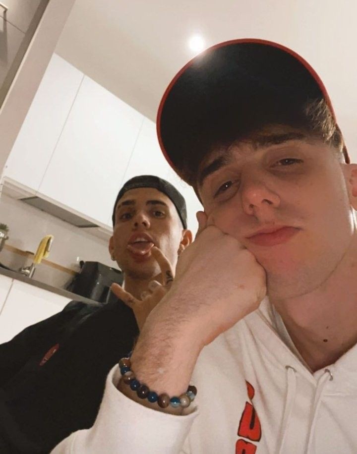 𖤐 mon tweet media