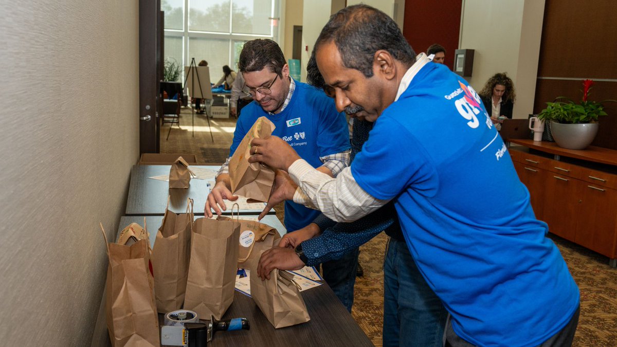 Florida Blue tweet media