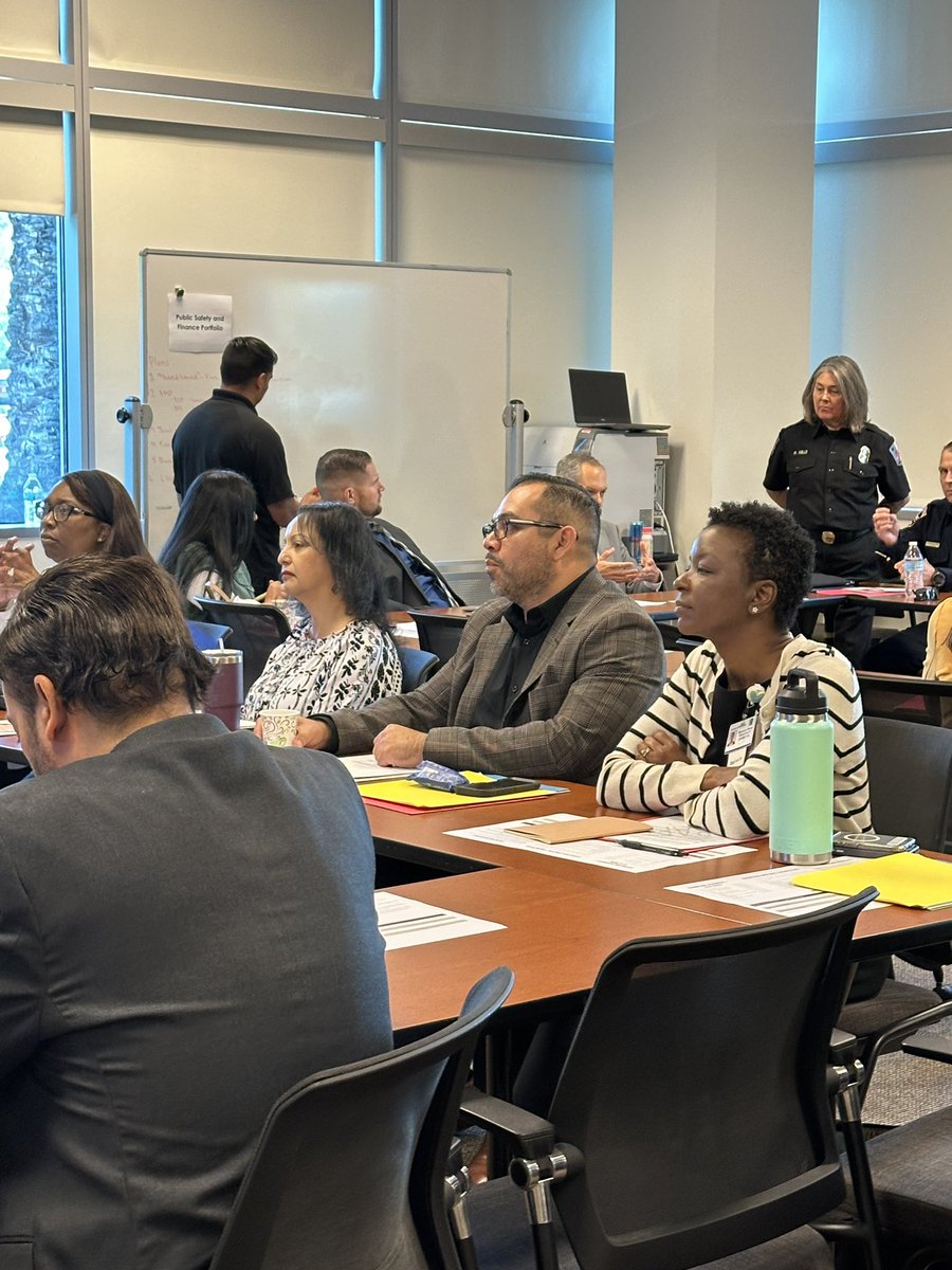 RivCoListos tweet media