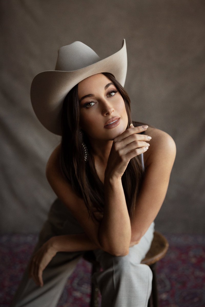 PopBase's tweet image. Kacey Musgraves teases her next era ‘KM6’ in response to a fan.