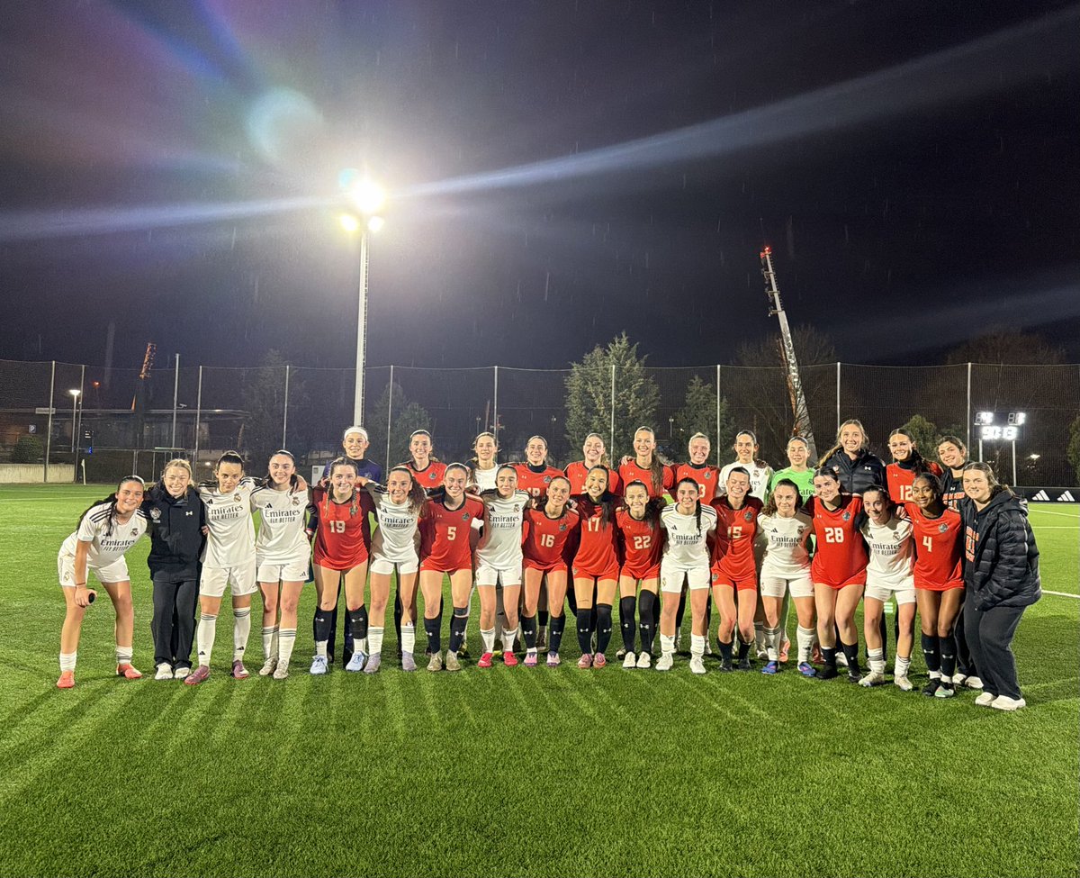 MercerWSoccer's tweet image. Game 2 ⚽️🏟️ (1/2)

#GOBEARS | #MUWS | #Spain